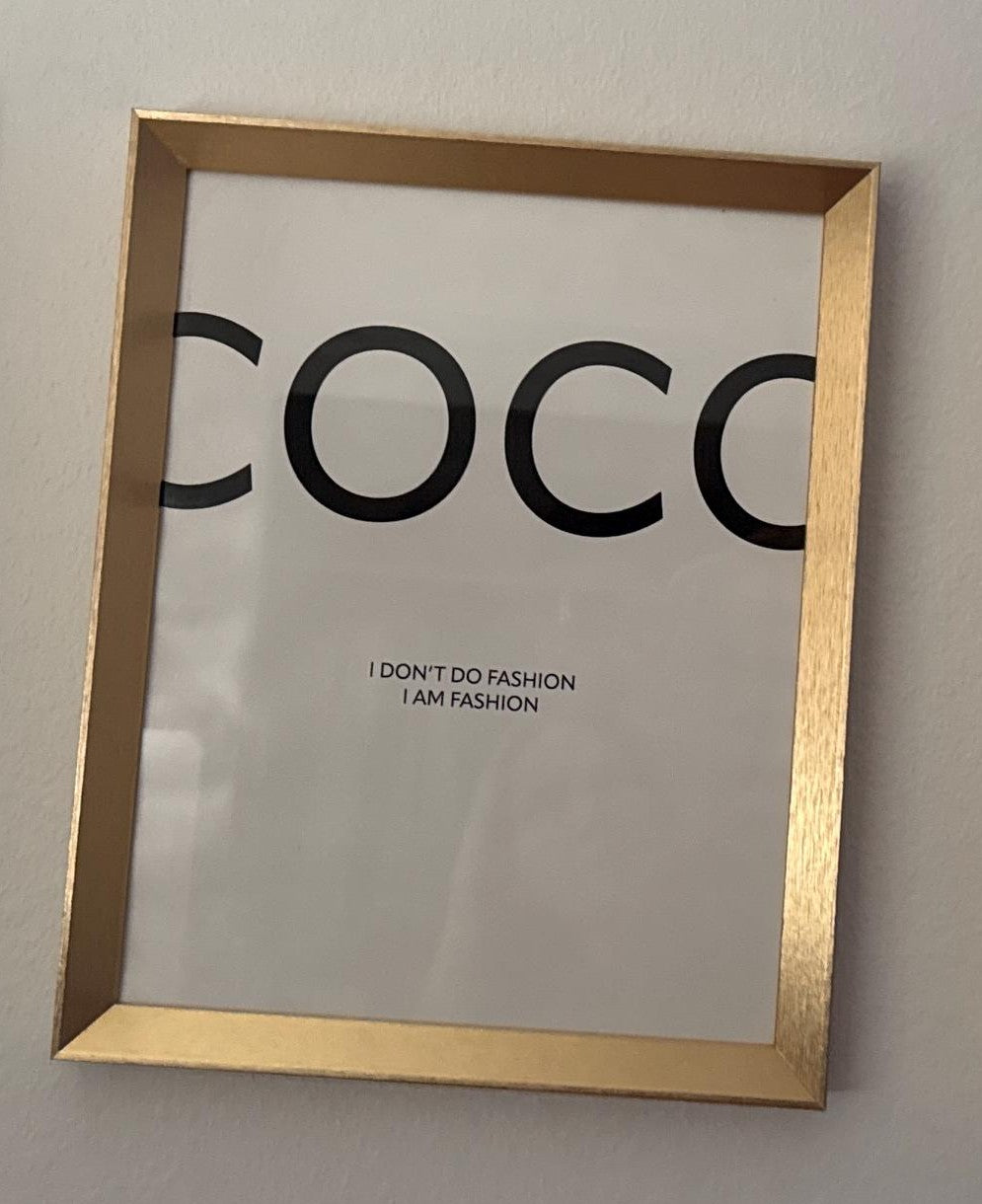 Foto einer Kundin: Coco Poster im goldenen Rahmen