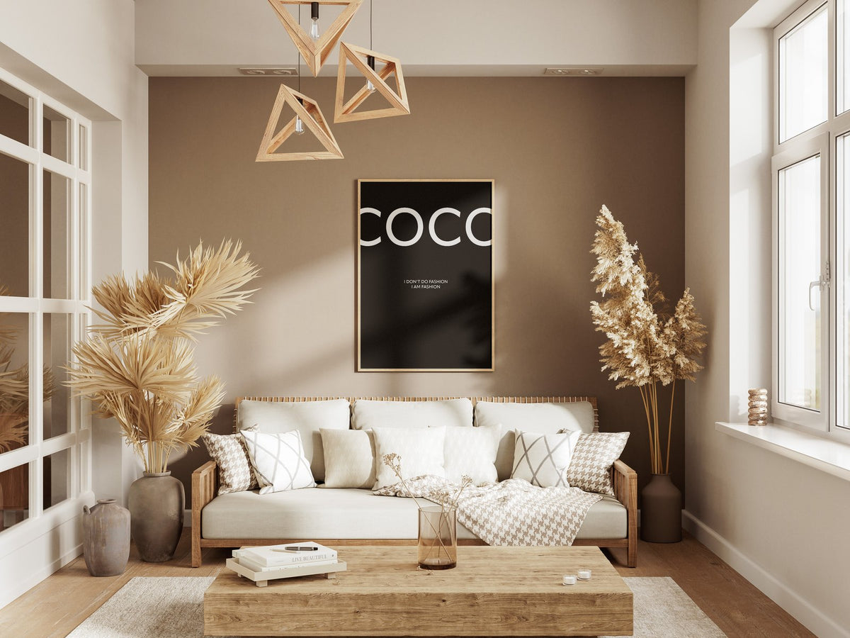 Coco Poster – Schwarz – gerahmtes Poster an der Wand