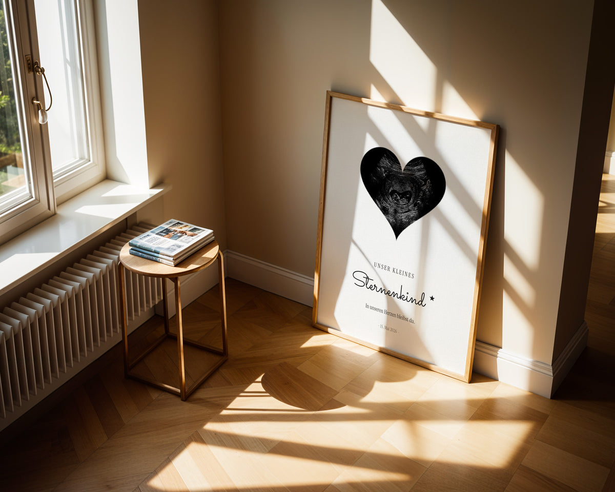 "Sternenkind" (angel baby) – ultrasound image as a heart – framed poster on the wall