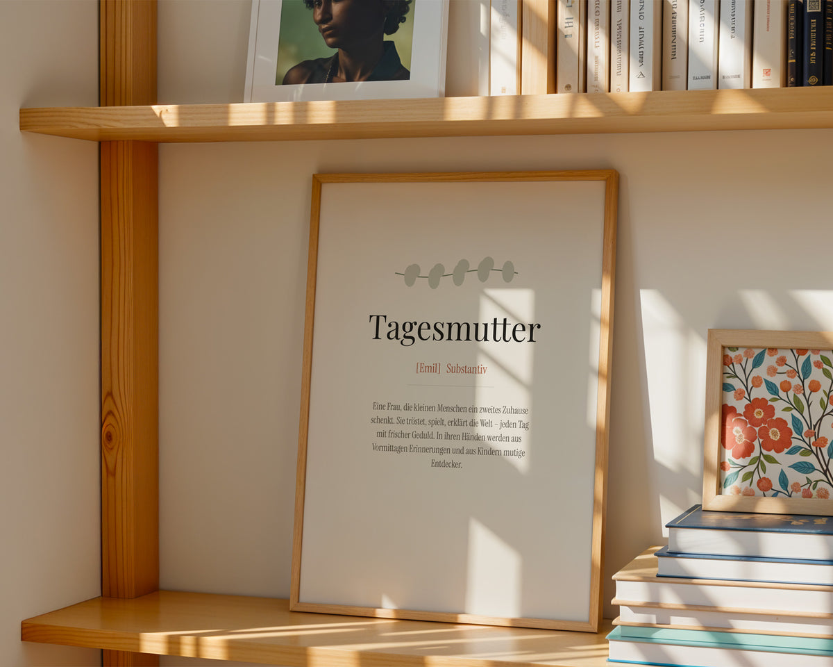 Tagesmutter (Definition) – gerahmtes Poster an der Wand