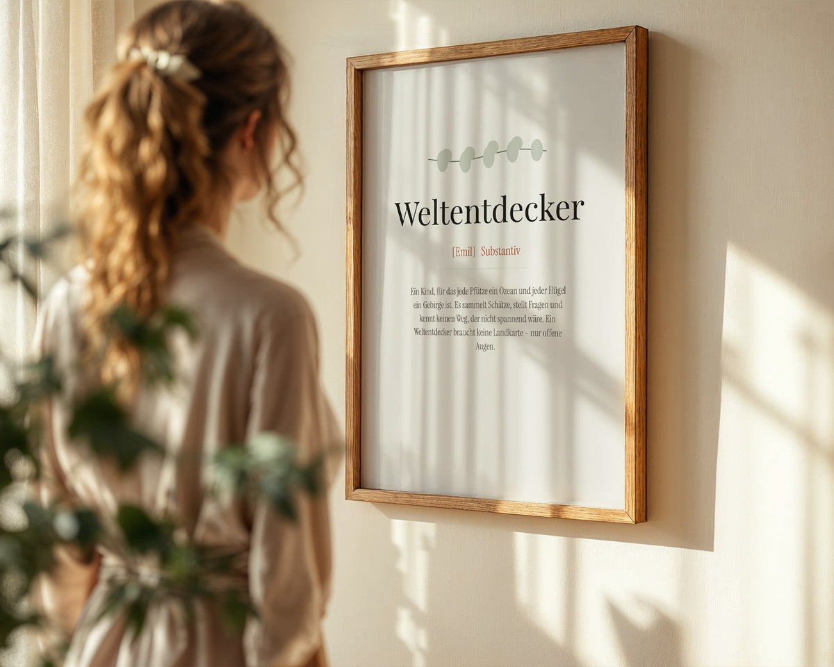 Weltentdecker (Definition) – gerahmtes Poster in der Hand