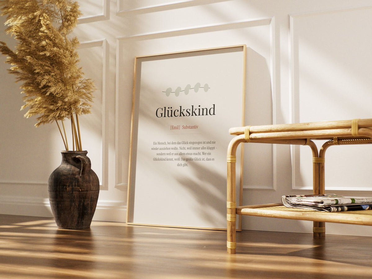 Glückskind (Definition) – gerahmtes Poster im Raum