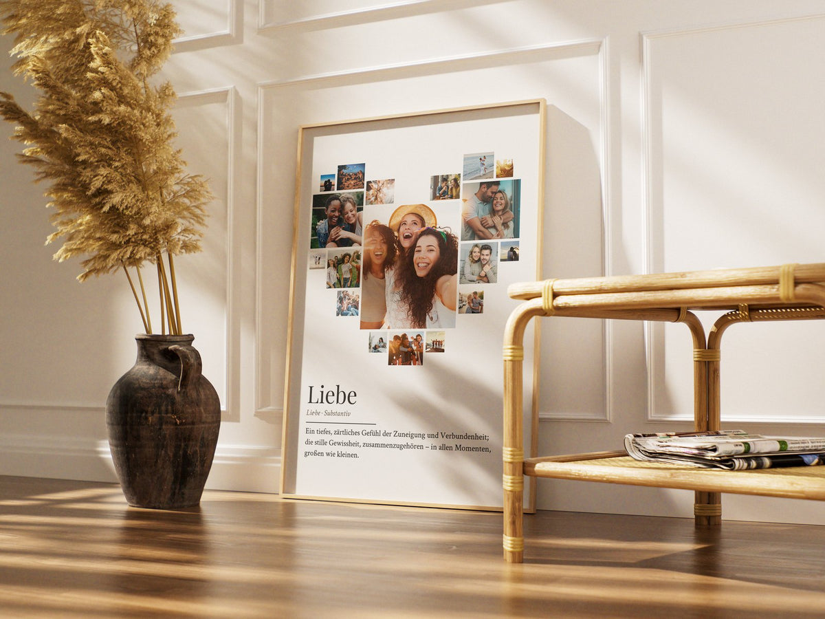 Herz-Fotocollage „Liebe“ – gerahmtes Poster im Raum