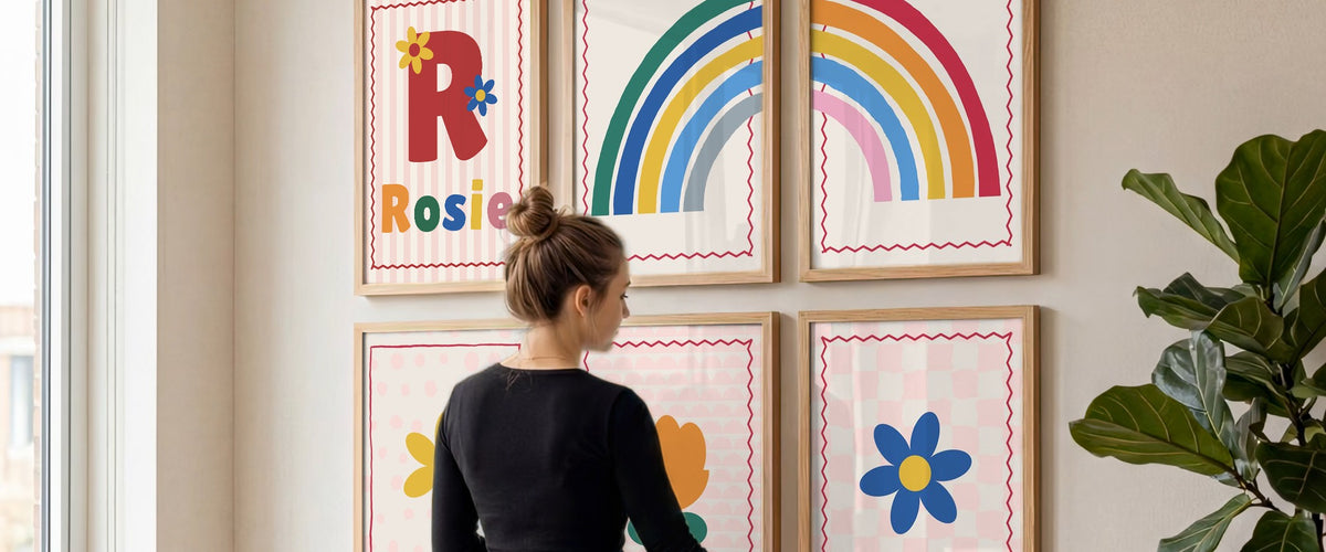 Namensposter-Set Rosie an der Wand
